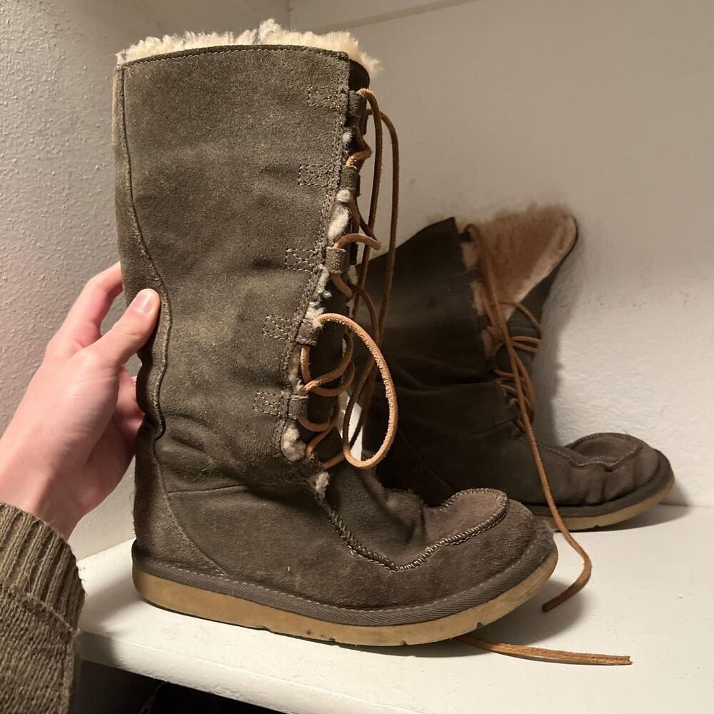 Ugg Dark Green Leather Sherpa Boots!
